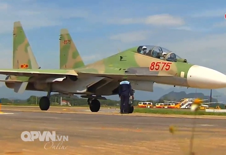 VN nghien cuu che tao vat tu sua chua may bay Su-27-Hinh-3