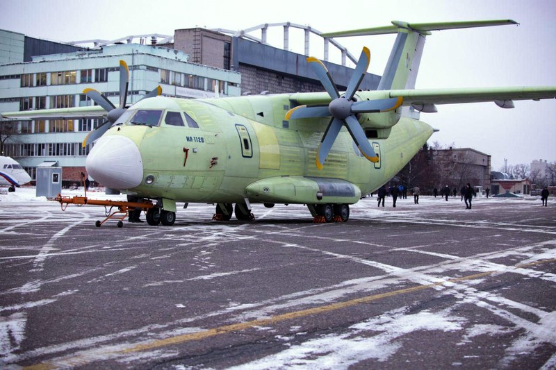 Ung vien thay the may bay An-26 VN chinh thuc “chao san“