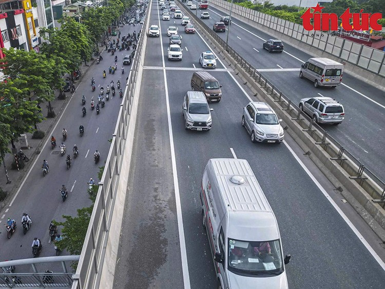 View - 	Hà Nội chính thức dùng flycam phát hiện xe vi phạm trên Vành đai 