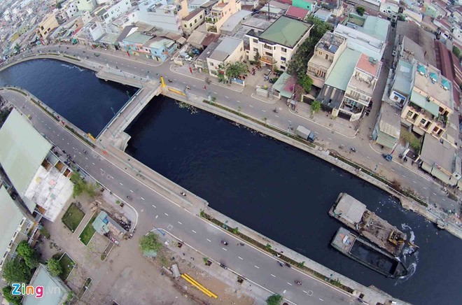 Tu tren cao, ngam kenh Tan Hoa - Lo Gom hoi sinh-Hinh-12