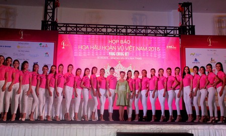Pham Thi Huong dang quang Hoa hau Hoan vu Viet Nam 2015-Hinh-53
