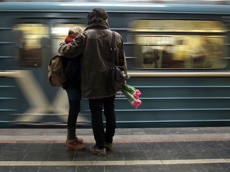 Hoanh trang he thong tau dien ngam Metro Moscow-Hinh-12