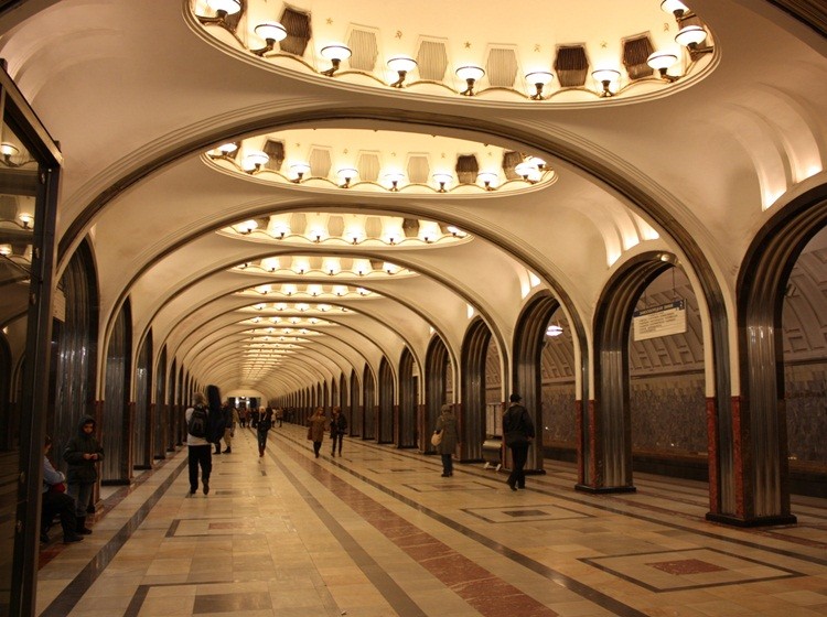 Hoanh trang he thong tau dien ngam Metro Moscow-Hinh-4