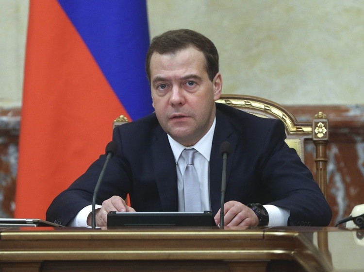 Thu tuong Nga Dmitry Medvedev: Ukraine dang vo no