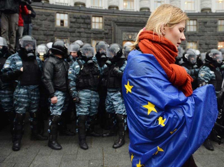 Hy Lap nhan chim “giac mong gia nhap EU” cua Ukraine