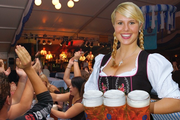 Ngat ngay hinh anh Le hoi bia Oktoberfest Munich 2015-Hinh-5