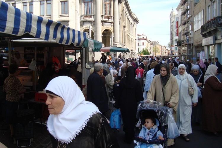 Tai sao Molenbeek tro thanh 