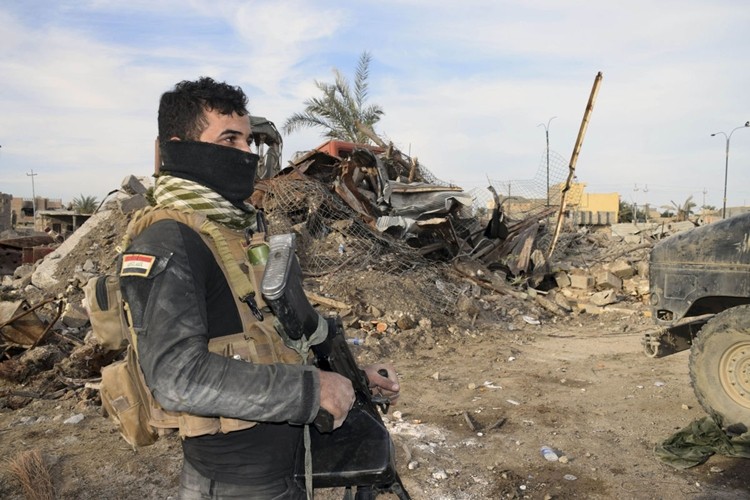 Phien quan IS phan cong o Ramadi, 11 binh si Iraq tu tran