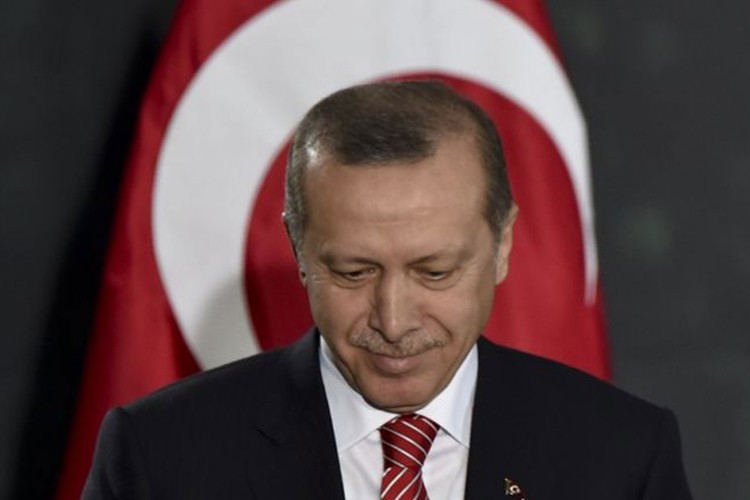 Dai My: Erdogan thua chay tui trong canh bac Syria