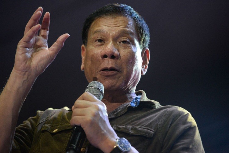Malaysia: Tong thong Duterte cho co gay go voi lang gieng