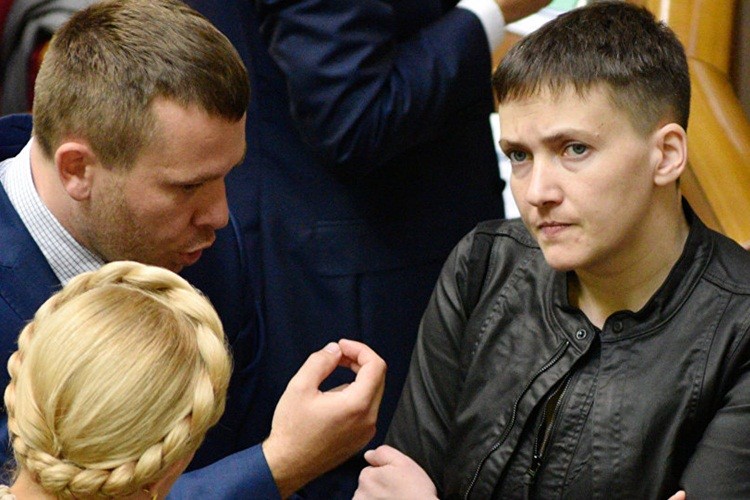 Vi sao “Anh hung Ukraine” Savchenko lat tay chinh quyen o Kiev?