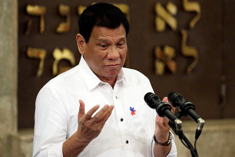Ong Duterte co the cat giam su phu thuoc vao My?