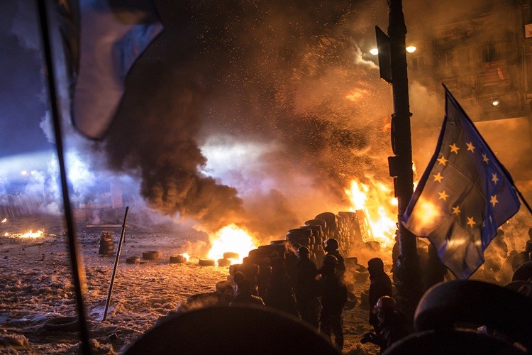 Ba nam sau Euromaidan: Tinh hinh Ukraine toi te hon