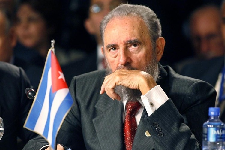 Lanh tu Fidel Castro va nhung tuyen bo bat hu