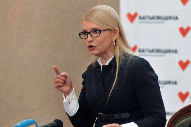 Ba Tymoshenko so sanh nguoi Ukraine voi “tho dan Papua”