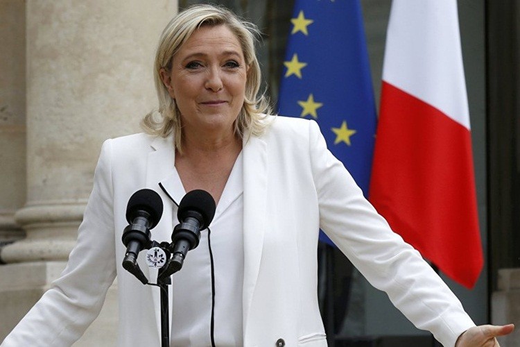 Marine Le Pen ung ho Phap rut khoi NATO va EU