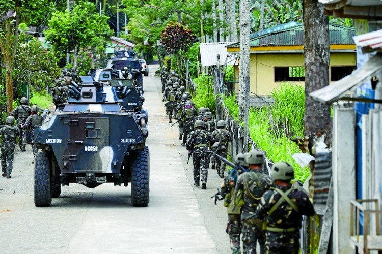 Philippines bat giu hang chuc nguoi Indonesia dinh liu bao dong o Mindanao