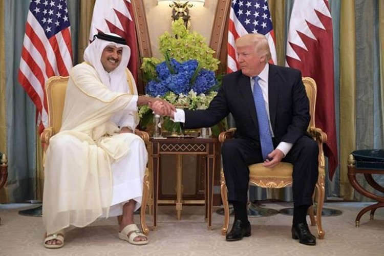 Qatar bi co lap: Hau qua cua “tro choi hai mat”?