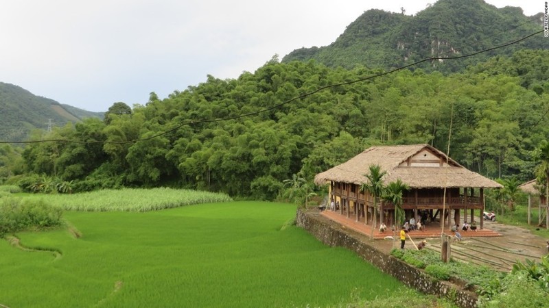 Hanh trinh nghin do nguoc song Hong tren CNN-Hinh-7