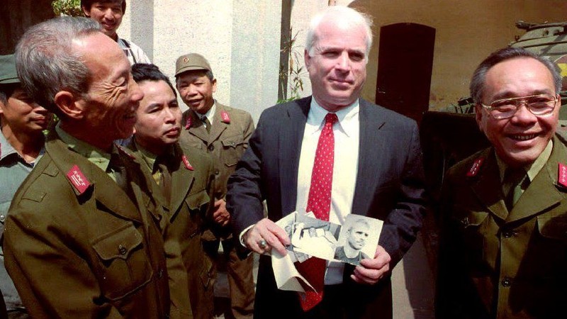 Manh ghep Viet Nam trong cuoc doi Thuong nghi si My John McCain-Hinh-6