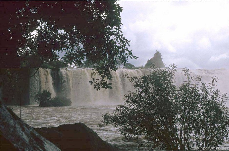 Khac la chum anh mau ve Buon Ma Thuot nam 1992