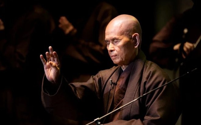 Thien su Thich Nhat Hanh va 20 cau noi truyen cam hung bat tan-Hinh-9