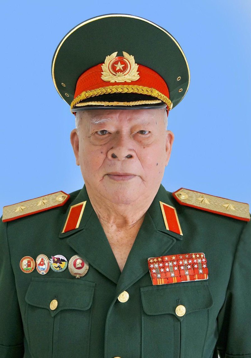 Vinh biet “Hum xam Dong Nam Bo” Trung tuong Le Nam Phong-Hinh-2