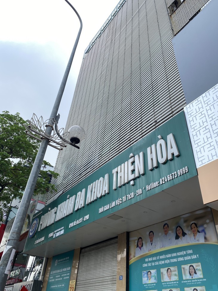 Truoc khi bi dinh chi, Phong kham Thien Hoa tung co “phot” gi?