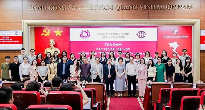 Dao tao sau Dai hoc nganh Kinh te quoc te trong boi canh moi