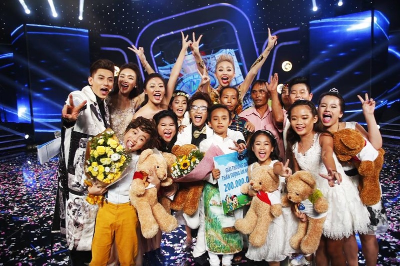 Ho Van Cuong doat giai quan quan Vietnam Idol Kids
