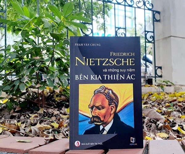 “Friedrich Nietzsche va nhung suy niem ben kia thien ac”