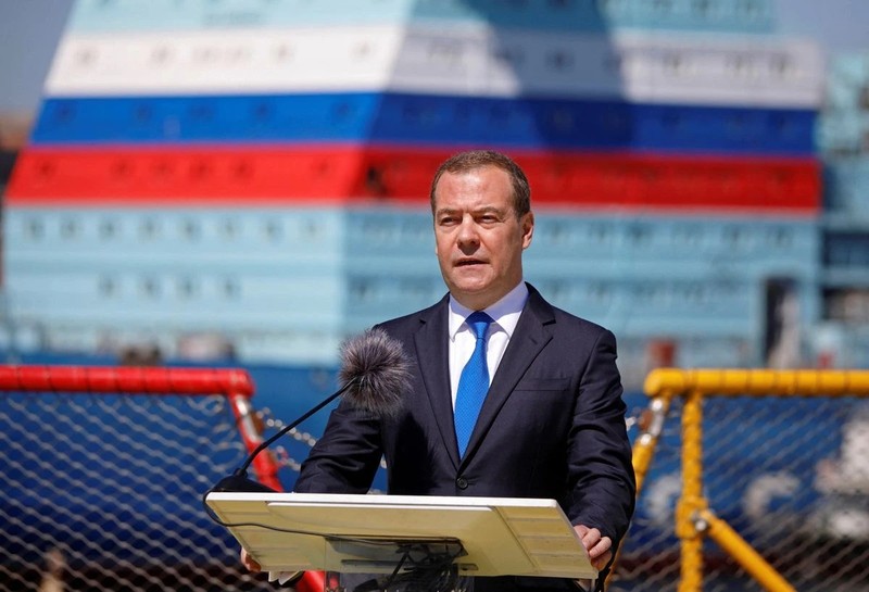 Ong Medvedev canh bao ve 'ngay phan xet' neu Ukraine tan cong Crimea