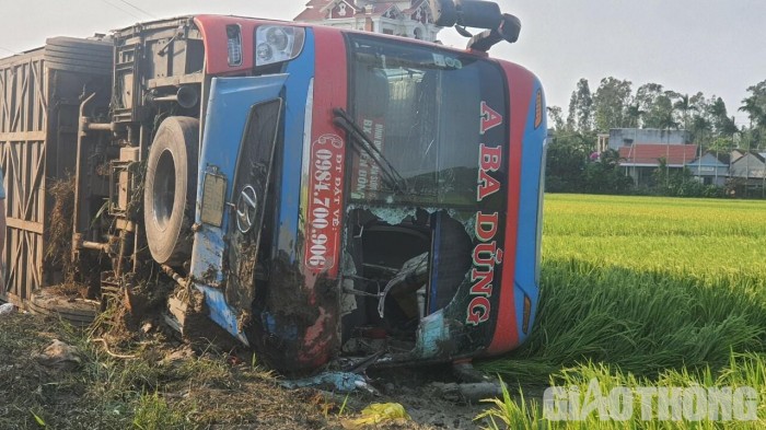 Vu TNGT lat xe o Quang Ngai: Loi ke cua nguoi thoat chet trong gang tac-Hinh-2