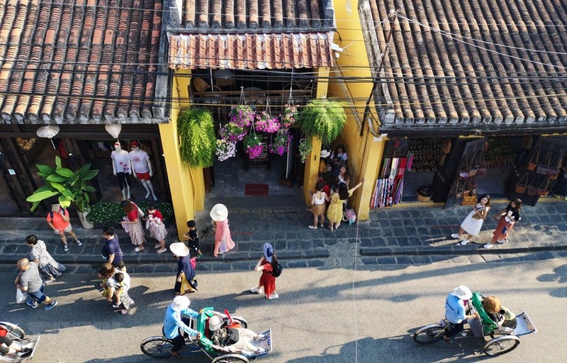 Hội An thu phí tham quan khu phố cổ: Cần ưu tiên người dân bản địa - Hình 2 Hoi An thu phi tham quan khu pho co: Can uu tien nguoi dan ban dia-Hinh-2
