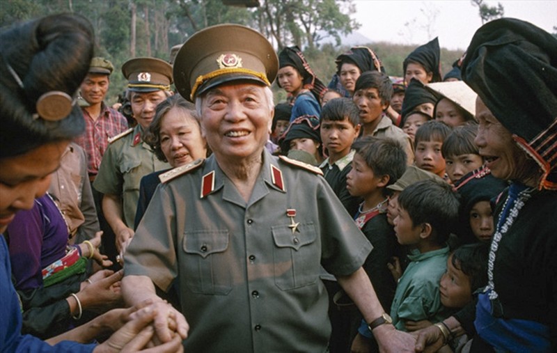 Nhan duyen duoc tiep can Dai tuong Vo Nguyen Giap: Ngon lua vi dan