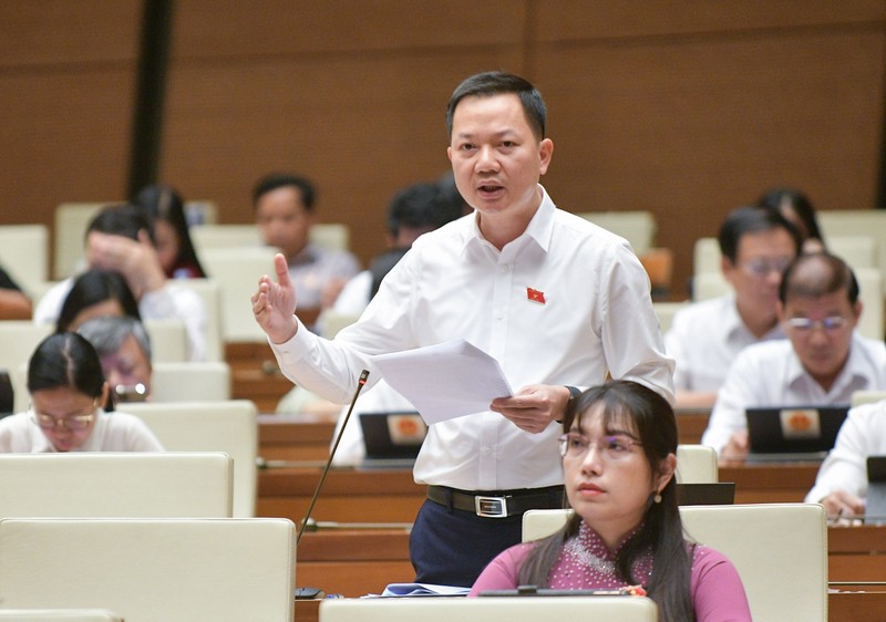 DBQH: Co tinh trang thao tung, day gia bat dong san “tren troi“