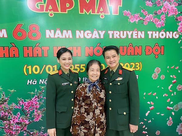 Huyen Sam hanh phuc ben chong mang quan ham Trung ta-Hinh-5