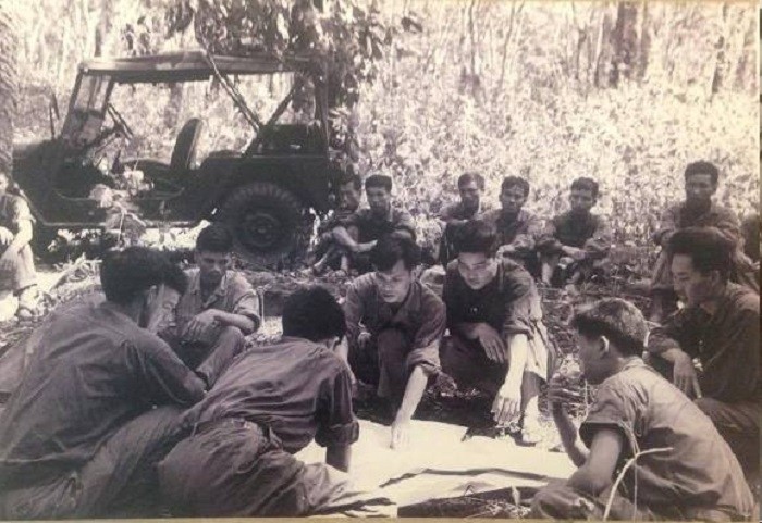 Thoi khac lich su 30/4/1975 qua hoi uc cua Trung tuong Pham Xuan The-Hinh-2