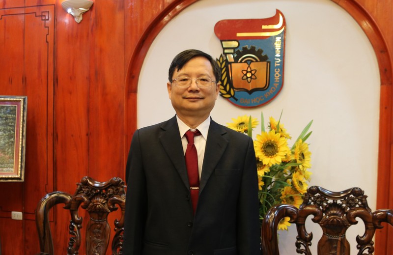 GSTSKH Vu Hoang Linh: Manh dan dat nguyen vong o nganh phu hop nhat-Hinh-3