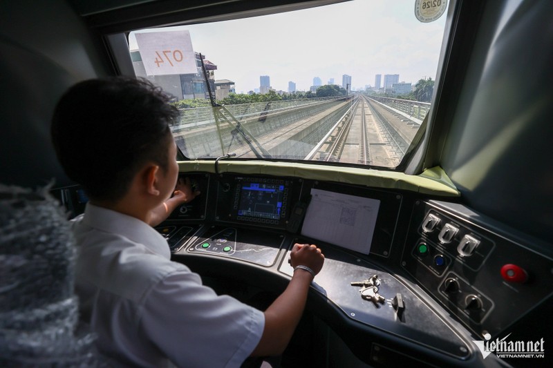 Metro Nhon - ga Ha Noi chinh thuc chay mien phi don khach-Hinh-15