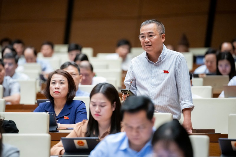 DBQH: Bac si bi dung hinh anh quang cao thuoc nhung khong biet bao cho ai