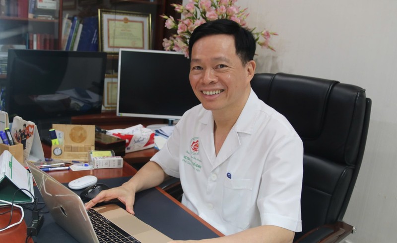 GS. Nguyen The Hoang: Giu tinh than “xa than” cua chien si ao trang