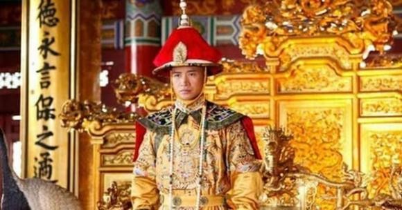 Ung Chinh lam dieu cuc soc khi bi cung nu 'quay ray' giac ngu-Hinh-4