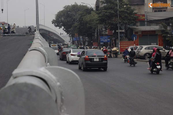 Tan muc cau vuot tram ty truoc ngay thong xe o Ha Noi-Hinh-3