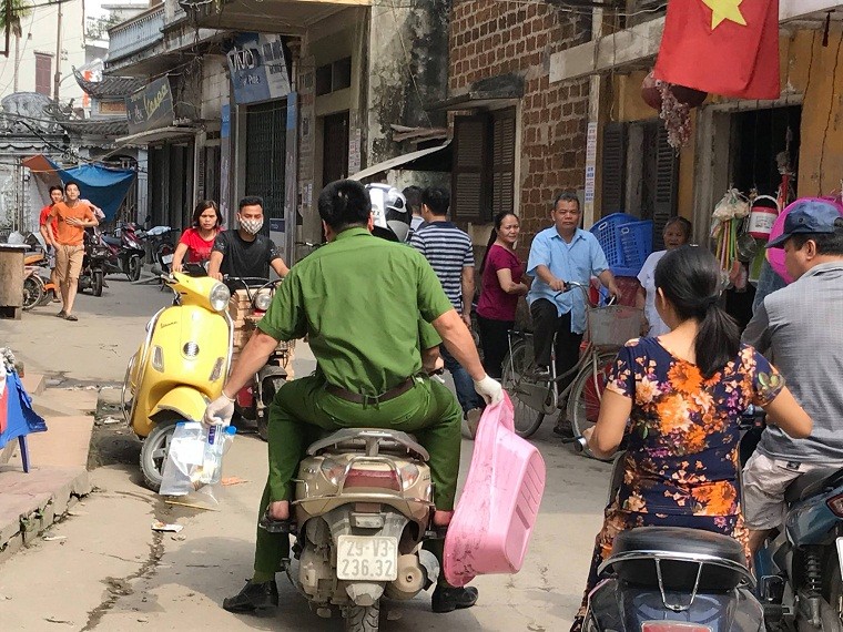 Loi khai lanh nguoi cua nghi pham giet con trai hon 1 thang tuoi-Hinh-3