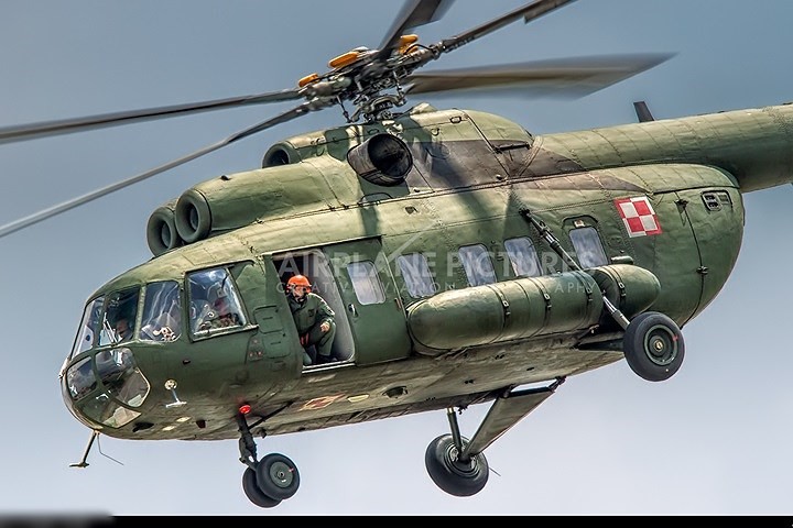 Kham may truc thang Mi-8 vua roi o Nga, 18 nguoi thiet mang-Hinh-7