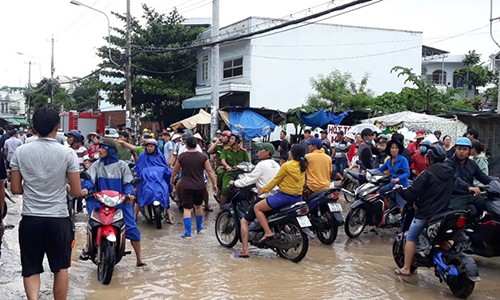 Sap nha o Nha Trang lam 4 nguoi tu vong