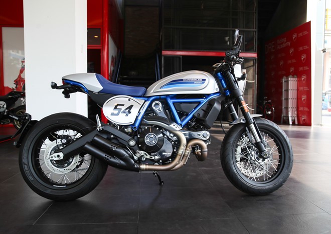 Ducati Scrambler Cafe Racer 2019 chinh hang ve VN, gia hon 400 trieu-Hinh-8