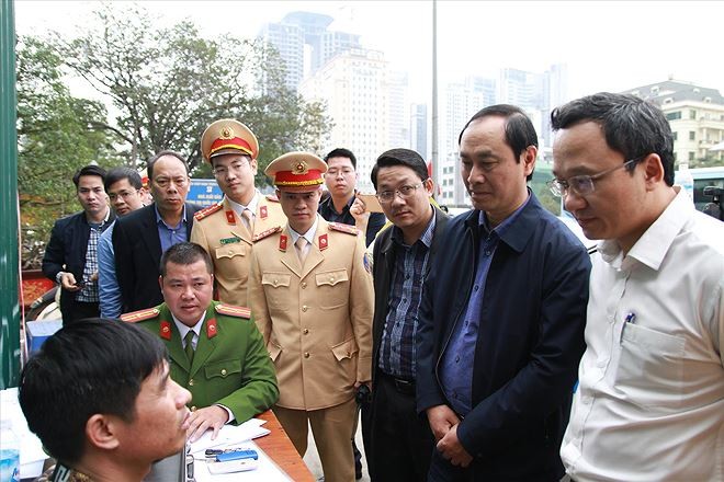 Ben xe khong duoc de nguoi dan thieu ve ve que an Tet