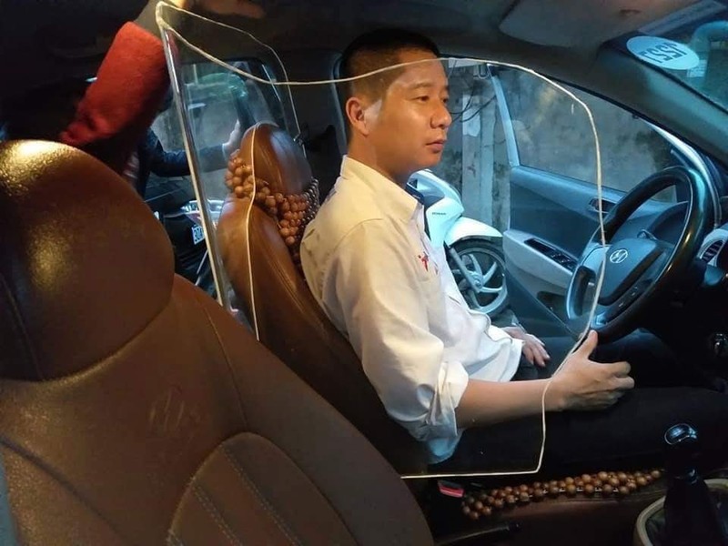 Cuc Dang kiem noi gi ve anh taxi gan khoang chan bao ve?